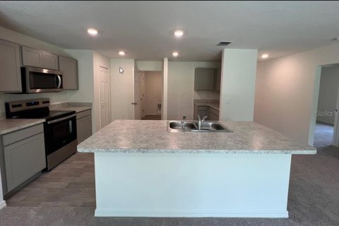 Casa en venta en Palm Coast, Florida, 4 dormitorios, 167.78 m2 № 1587286 - foto 2