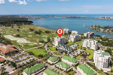 Condominio en venta en Belleair, Florida, 2 dormitorios, 192.49 m2 № 1915047 - foto 1