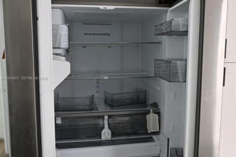 Купить виллу или дом в Пемброк-Пайнс, Флорида 1 комната, 278.34м2, № 1998519 - фото 7