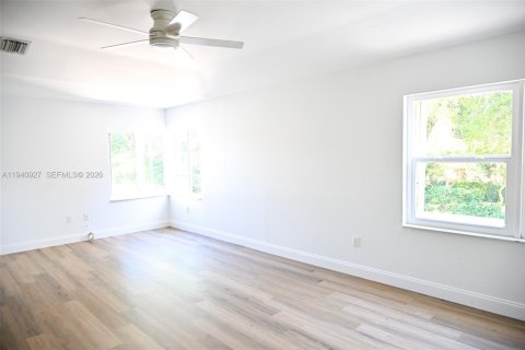 Купить виллу или дом в Пемброк-Пайнс, Флорида 1 комната, 278.34м2, № 1998519 - фото 25