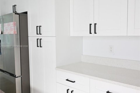 Купить виллу или дом в Пемброк-Пайнс, Флорида 1 комната, 278.34м2, № 1998519 - фото 9