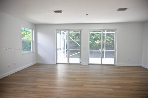 Купить виллу или дом в Пемброк-Пайнс, Флорида 1 комната, 278.34м2, № 1998519 - фото 3