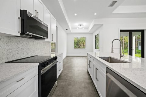 Villa ou maison à vendre à Naples, Floride: 3 chambres № 1807080 - photo 16