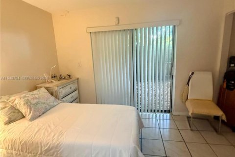 Condominio en venta en Miami, Florida, 3 dormitorios, 126.72 m2 № 2000806 - foto 4