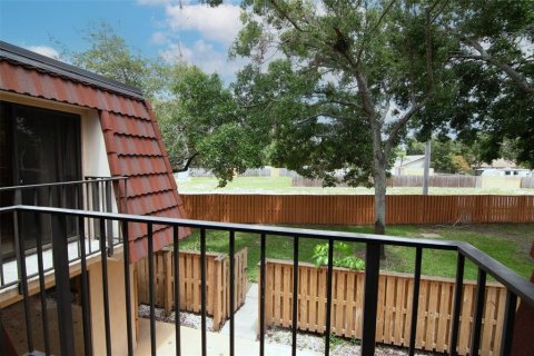 Townhouse in Palm Harbor, Florida 2 bedrooms, 124.86 sq.m. № 1773935 - photo 24