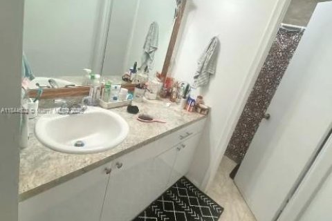 Appartement à louer à Miami, Floride: 3 chambres, 379.04 m2 № 1845893 - photo 5