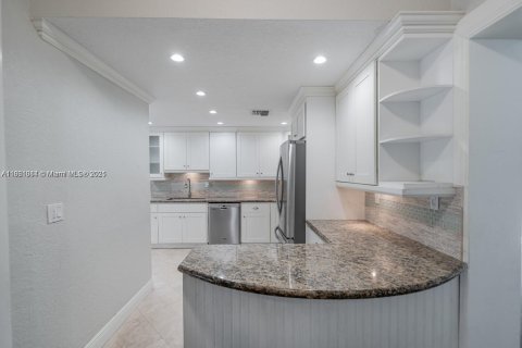 Villa ou maison à louer à Miami, Floride: 5 chambres № 1889288 - photo 6