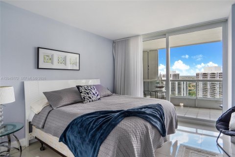 Copropriété à vendre à Aventura, Floride: 3 chambres, 173.91 m2 № 2252694 - photo 12