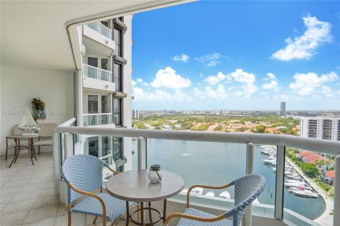 Copropriété à vendre à Aventura, Floride: 3 chambres, 173.91 m2 № 2252694 - photo 5