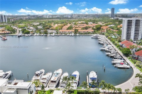 Copropriété à vendre à Aventura, Floride: 3 chambres, 173.91 m2 № 2252694 - photo 3