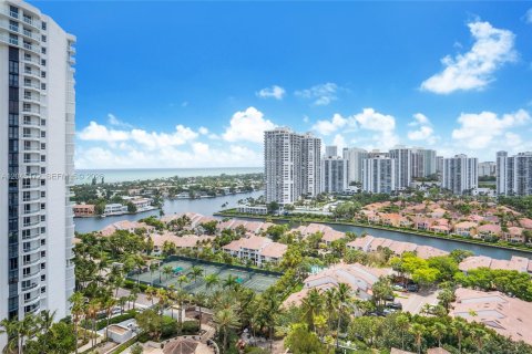 Copropriété à vendre à Aventura, Floride: 3 chambres, 173.91 m2 № 2252694 - photo 2
