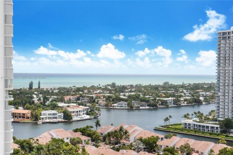 Condo à Aventura, Floride, 3 chambres № 2252694