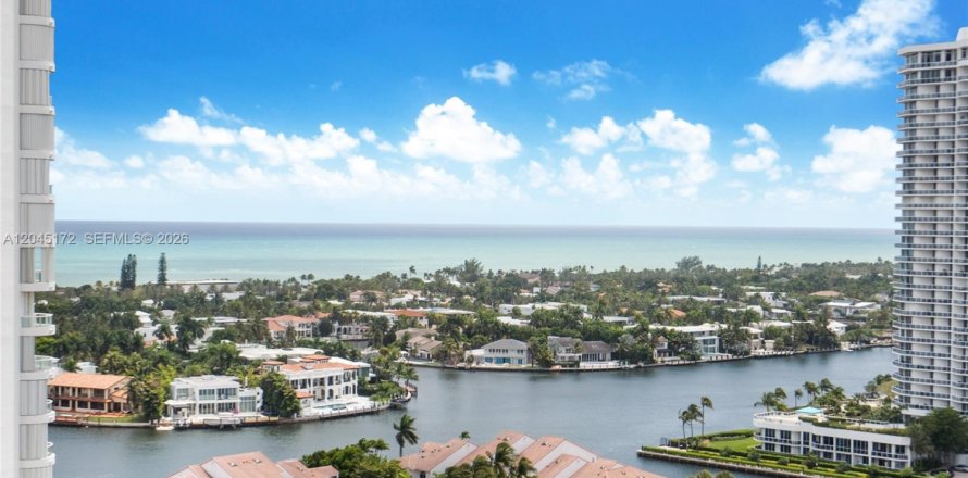 Condo à Aventura, Floride, 3 chambres  № 2252694