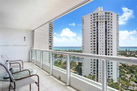 Copropriété à vendre à Aventura, Floride: 3 chambres, 173.91 m2 № 2252694 - photo 16