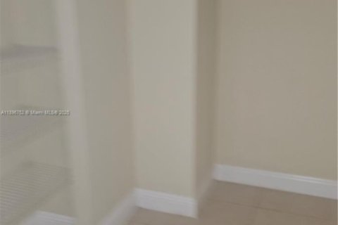 Снять в аренду кондоминиум в Санни-Айлс-Бич, Флорида 3 спальни, 110.09м2, № 1948384 - фото 24