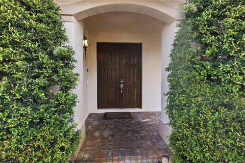 Villa ou maison à louer à Weston, Floride: 6 chambres, 346.62 m2 № 2174059 - photo 4