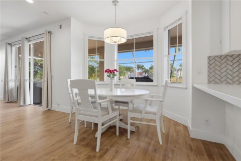 Villa ou maison à louer à Weston, Floride: 6 chambres, 346.62 m2 № 2174059 - photo 14