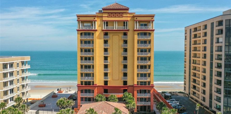 Condominio en Daytona Beach Shores, Florida, 3 dormitorios № 1741132