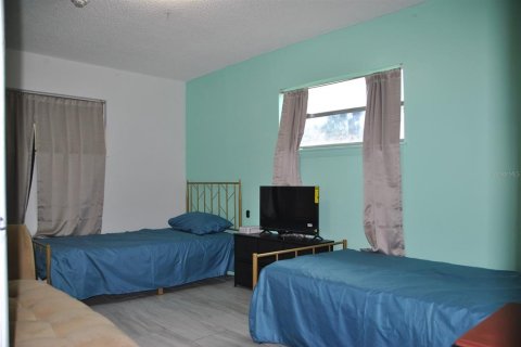 House in Orlando, Florida 5 bedrooms, 163.42 sq.m. № 2399545 - photo 7