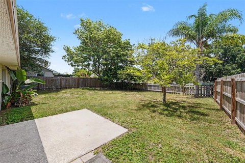 Casa en venta en Tampa, Florida, 3 dormitorios, 121.52 m2 № 2120716 - foto 18