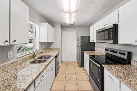 Casa en venta en Tampa, Florida, 3 dormitorios, 121.52 m2 № 2120716 - foto 5