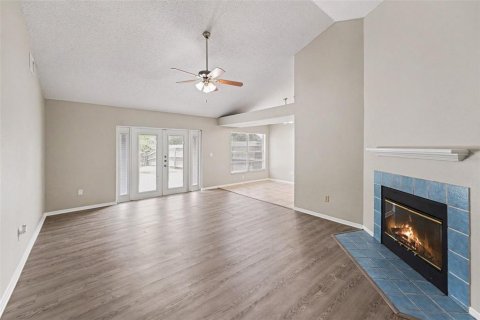 Casa en venta en Tampa, Florida, 3 dormitorios, 121.52 m2 № 2120716 - foto 3