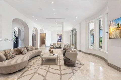 Villa ou maison à louer à Miami Beach, Floride: 5 chambres, 565.77 m2 № 1976704 - photo 11