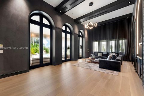 Villa ou maison à louer à Miami Beach, Floride: 5 chambres, 565.77 m2 № 1976704 - photo 19