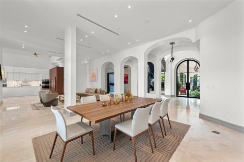 Villa ou maison à louer à Miami Beach, Floride: 5 chambres, 565.77 m2 № 1976704 - photo 7