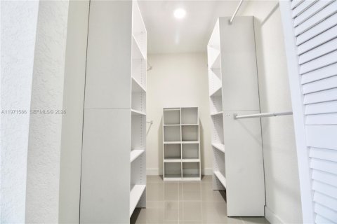 Townhouse in Homestead, Florida 3 bedrooms, 129.88 sq.m. № 2042716 - photo 10