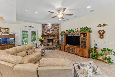 Villa ou maison à vendre à DeLand, Floride: 3 chambres, 208.66 m2 № 2425959 - photo 10