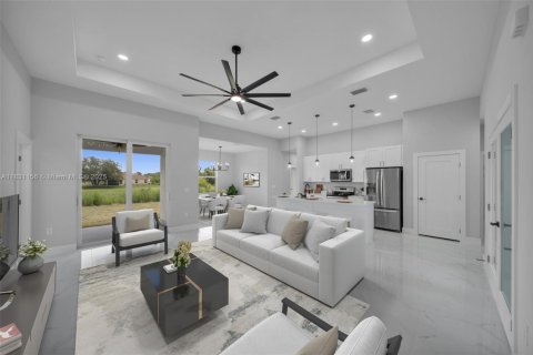 House in Lehigh Acres, Florida 3 bedrooms, 159.79 sq.m. № 1809494 - photo 6
