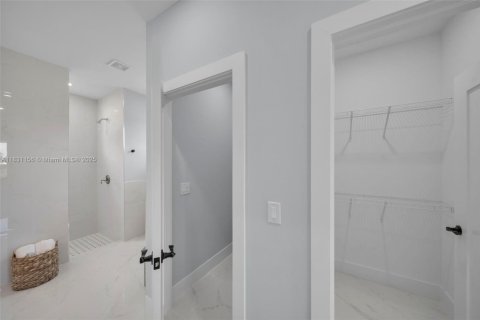 House in Lehigh Acres, Florida 3 bedrooms, 159.79 sq.m. № 1809494 - photo 18