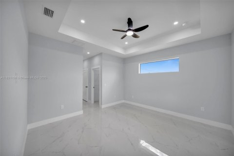 House in Lehigh Acres, Florida 3 bedrooms, 159.79 sq.m. № 1809494 - photo 15