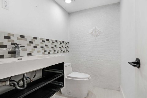 Купить кондоминиум в Майами-Бич, Флорида 1 спальня, 73.58м2, № 2008947 - фото 8