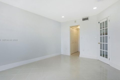 Купить кондоминиум в Майами-Бич, Флорида 1 спальня, 73.58м2, № 2008947 - фото 11