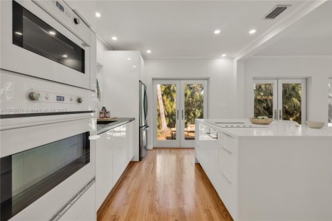 Villa ou maison à vendre à Miami, Floride: 2 chambres, 134.89 m2 № 1972029 - photo 19