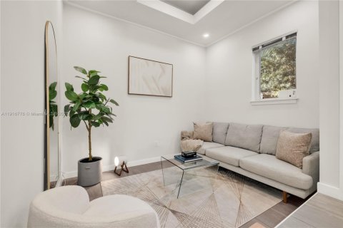 Villa ou maison à vendre à Miami, Floride: 2 chambres, 134.89 m2 № 1972029 - photo 27