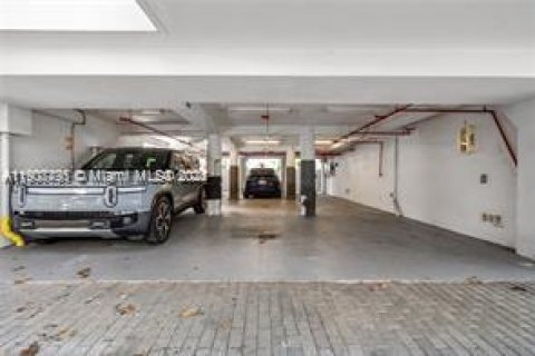 Townhouse in Miami Beach, Florida 2 bedrooms, 104.79 sq.m. № 1963906 - photo 27