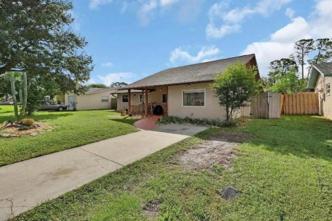 Casa en venta en South Daytona, Florida, 4 dormitorios, 149.2 m2 № 2384472 - foto 3