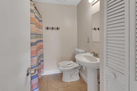 Casa en venta en South Daytona, Florida, 4 dormitorios, 149.2 m2 № 2384472 - foto 19