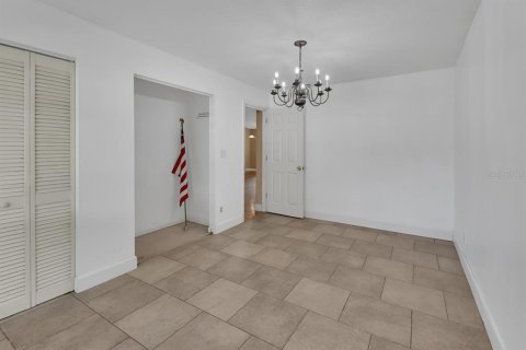 Casa en venta en South Daytona, Florida, 4 dormitorios, 149.2 m2 № 2384472 - foto 23
