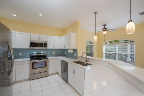 Townhouse in Melbourne Beach, Florida 3 bedrooms, 180.23 sq.m. № 1844941 - photo 3
