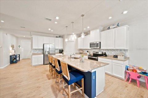 Casa en venta en Parrish, Florida, 4 dormitorios, 259.85 m2 № 2150735 - foto 3