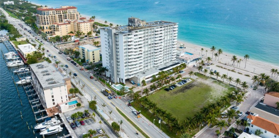 Condo in Hollywood, Florida, 2 bedrooms № 934486