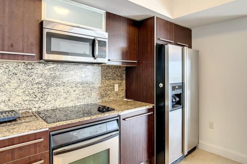 Apartment in METROPOLIS in Miami, Florida 2 bedrooms, 136 sq.m. № 55758 - photo 1