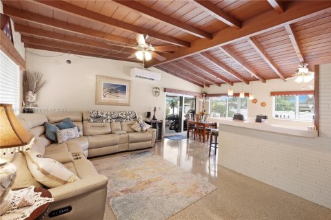 Villa ou maison à vendre à Fort Lauderdale, Floride: 2 chambres, 79.62 m2 № 1930115 - photo 13