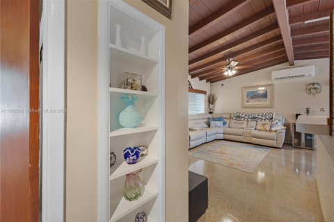 Villa ou maison à vendre à Fort Lauderdale, Floride: 2 chambres, 79.62 m2 № 1930115 - photo 12