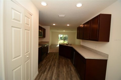 House in Palm Coast, Florida 3 bedrooms, 144.18 sq.m. № 2237669 - photo 9