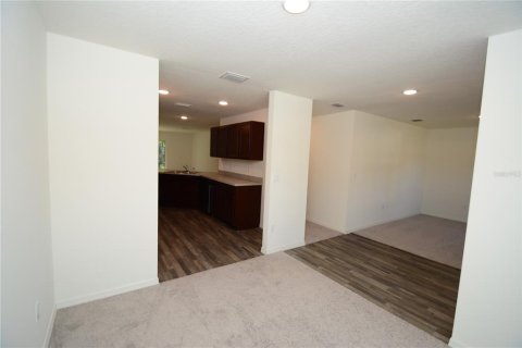 House in Palm Coast, Florida 3 bedrooms, 144.18 sq.m. № 2237669 - photo 6